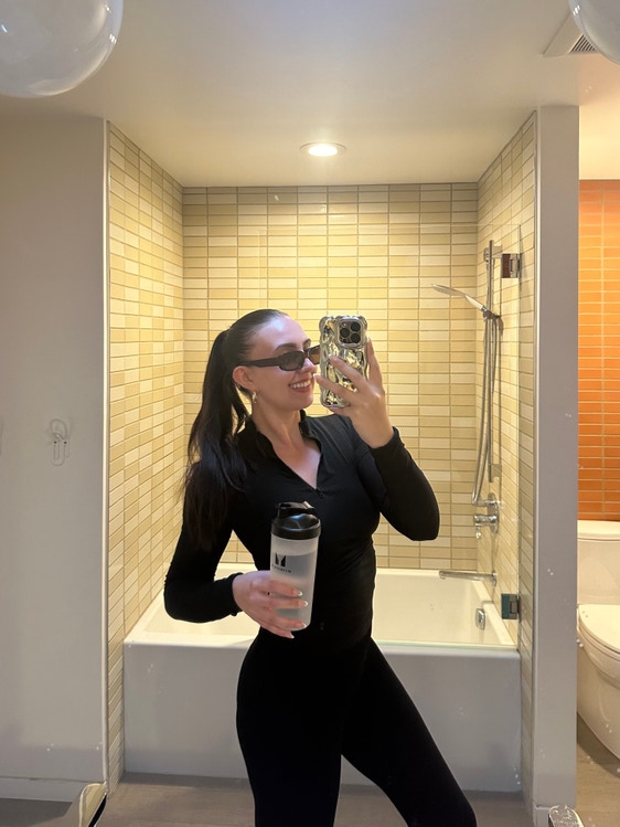 Katie, Female (str), 25 to 30 yrs Looking in Sydney Eastern Suburbs