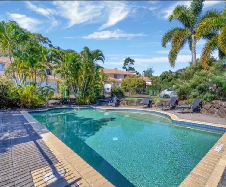 Share house Arundel, Gold Coast 205pw, 3 bedroom house