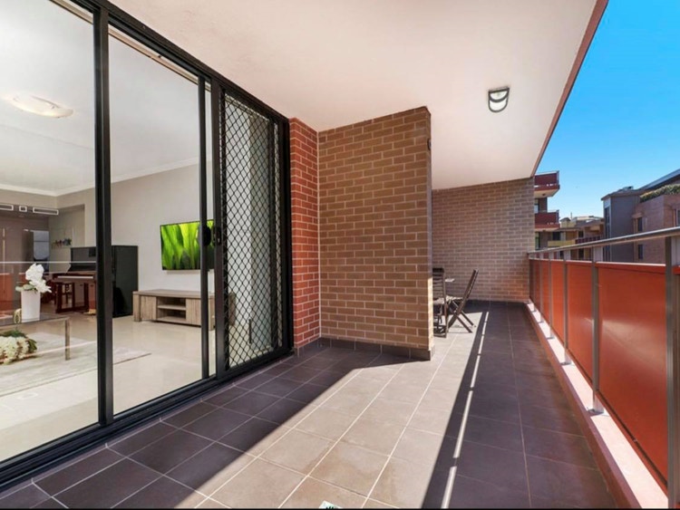 Share house North Strathfield, Sydney 175pw, 3 bedroom apartment