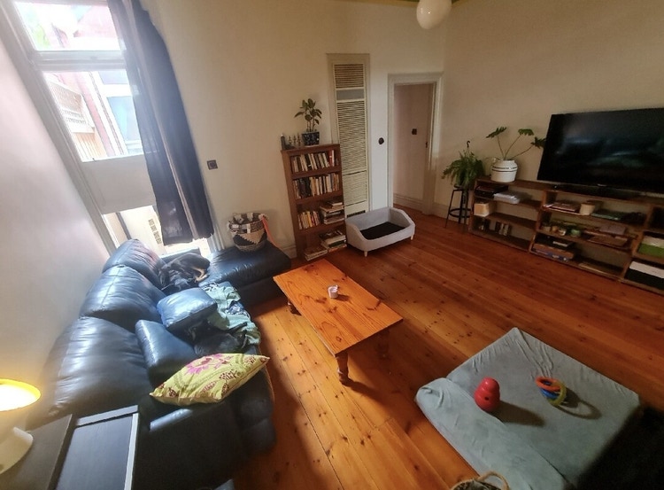 Share house Carlton North, Melbourne 290pw, 2 bedroom house