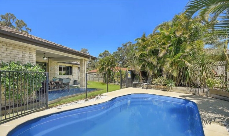 share-house-morayfield-brisbane-250pw-4-bedroom-house