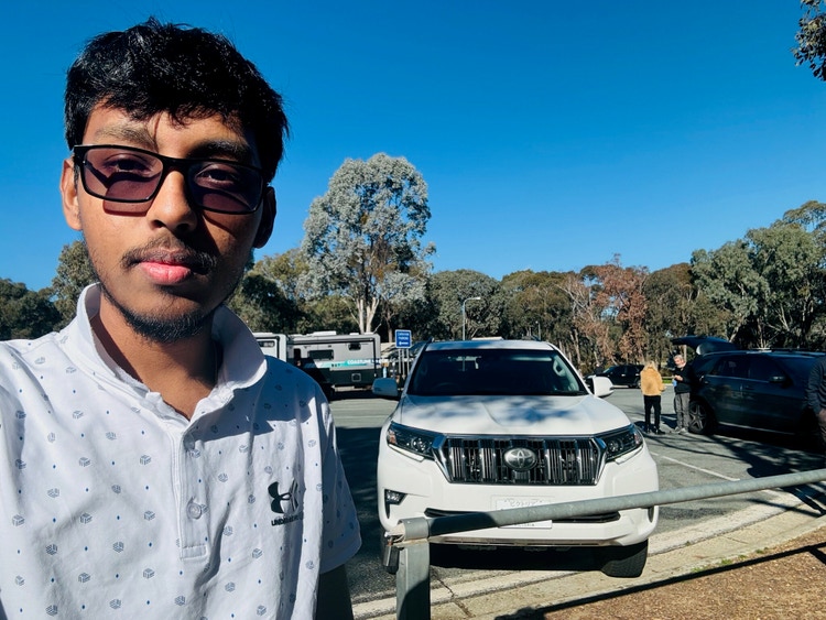 lakmina-man-str-18-to-24-yrs-looking-in-adelaide-west