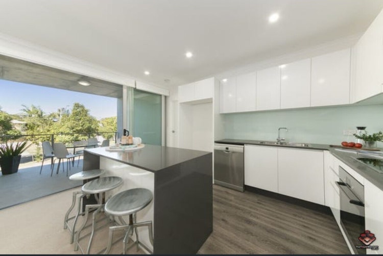 Share house Cannon Hill, Brisbane 275pw, 2 bedroom apartment