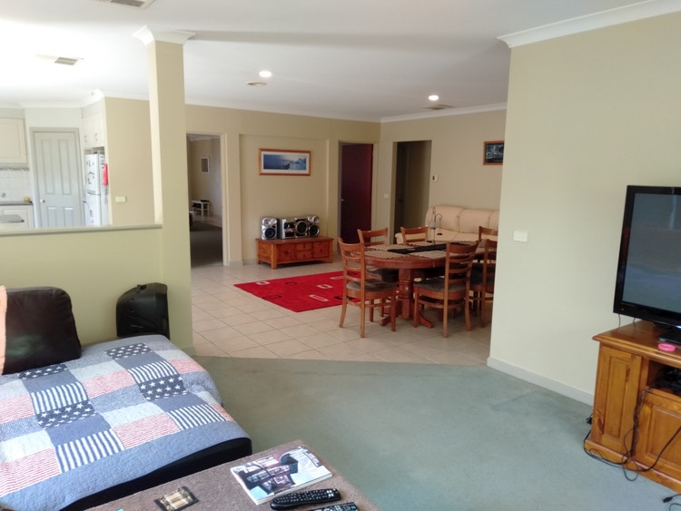 Share house Point Cook, Melbourne 265pw, 3 bedroom house