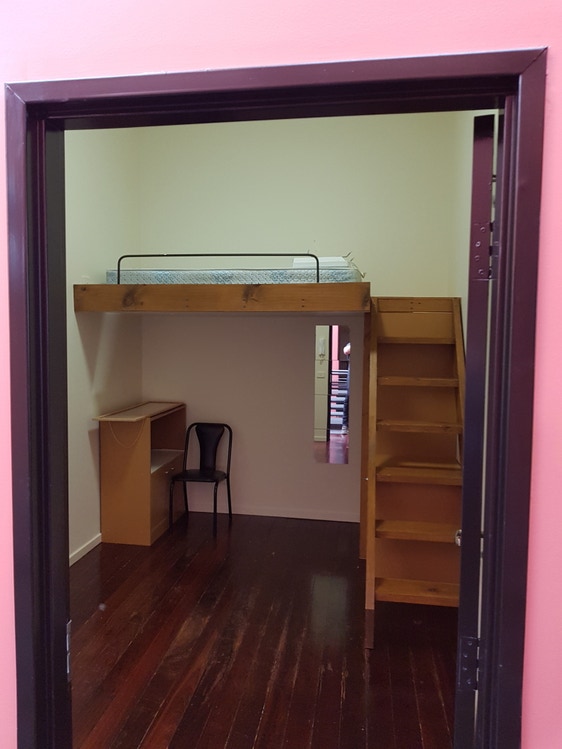 Share house Melbourne CBD, Melbourne 260pw, 4+ bedroom house