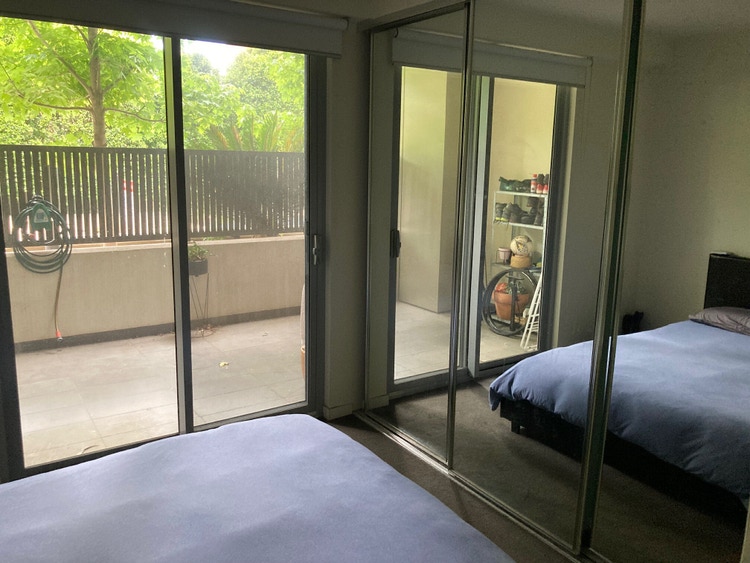 Share house Parkville, Melbourne 275pw, 2 bedroom apartment