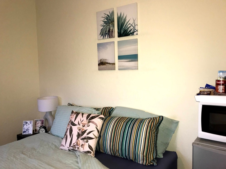 Share house Box Hill South, Melbourne 200pw, 4+ bedroom house