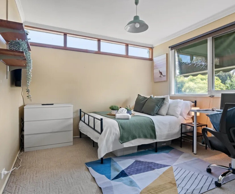 Share house Glen Waverley, Melbourne 249pw, 4+ bedroom house