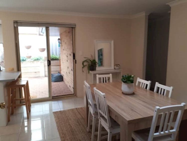 Share house Doubleview, Perth 210pw, 3 bedroom house