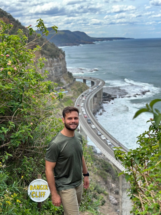 Victor Hugo, Male (str), 25 to 30 yrs Looking in Sydney Eastern