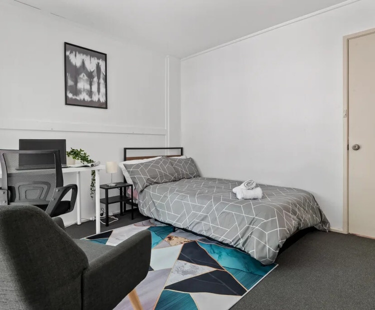 Share house Glen Waverley, Melbourne 249pw, 4+ bedroom house