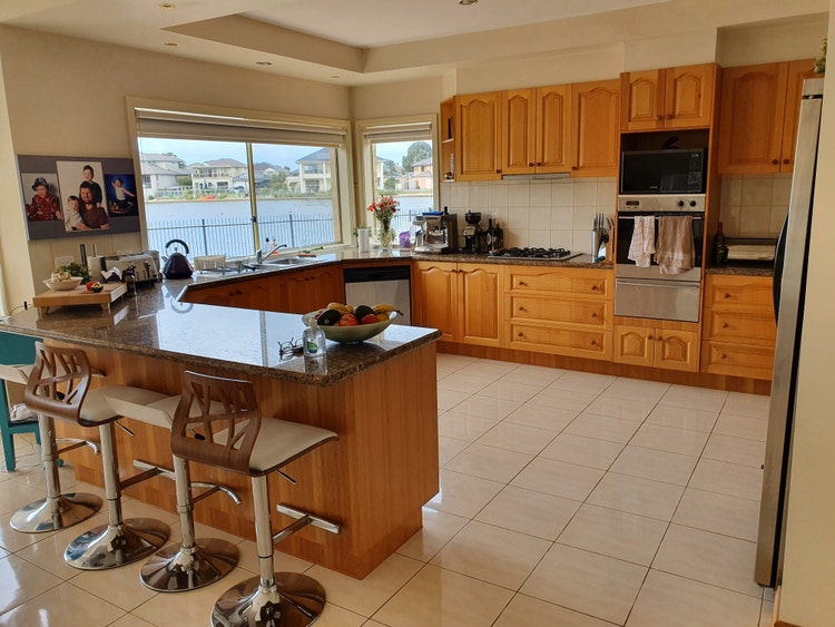 Share house Point Cook, Melbourne 195pw, 4+ bedroom house