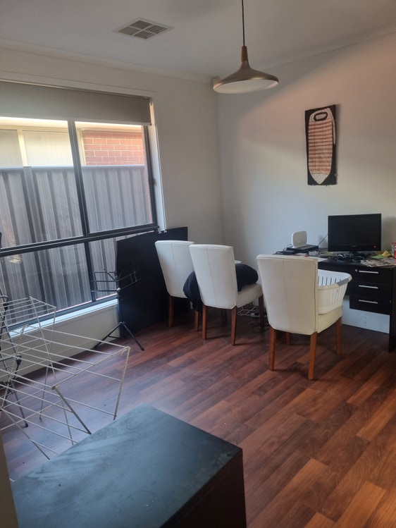 Share house Largs North, Adelaide 200pw, 3 bedroom house