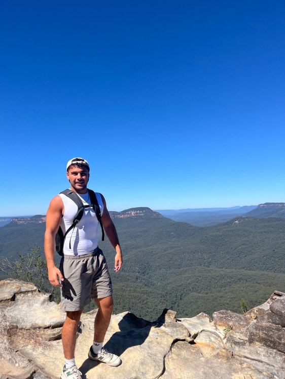 Olly, Male (str), 18 to 24 yrs Looking in Sydney Eastern Suburbs