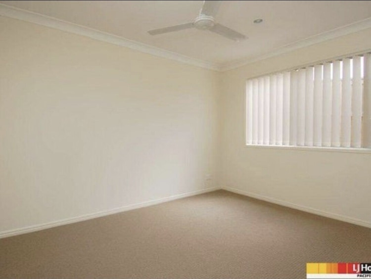 Share house Pacific Pines, Gold Coast 245pw, 2 bedroom house