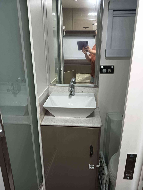 One bedroom apartment Lowood, Brisbane 250pw, 1 bedder/studio