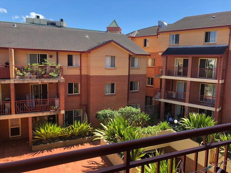 Share house Camperdown, Sydney 200pw, 2 bedroom apartment