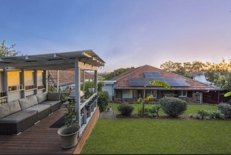 Share house Seven Hills, Brisbane 325pw, 3 bedroom house