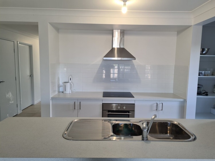 Share house Park Ridge, Brisbane 225pw, 4+ bedroom house