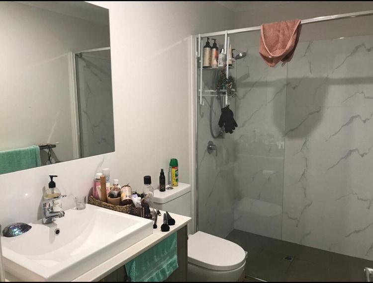 Share house Wilson, Perth 220pw, 4+ bedroom house FlatmateFinders