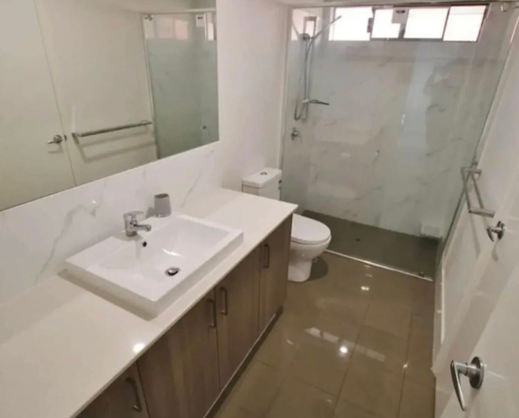 Share house Wilson, Perth 220pw, 4+ bedroom house FlatmateFinders