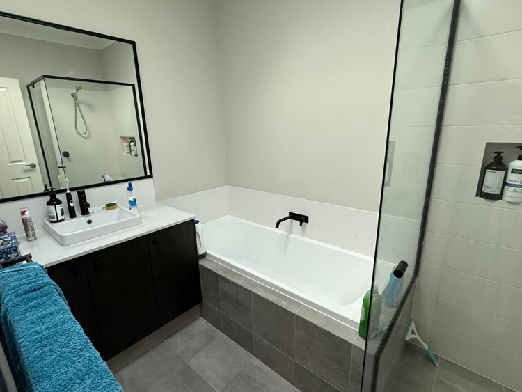 Share house East Cannington, Perth | $325pw, 3 bedroom house ...
