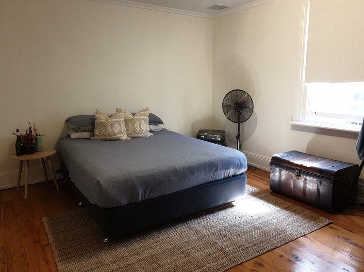 One bedroom apartment Stanmore, Sydney 425pw, 1 bedder/studio