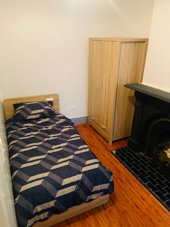 Share house Darlington, Sydney 335pw, 4+ bedroom house