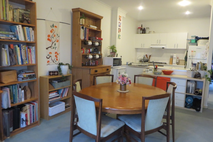 Share house Carlton North, Melbourne 225pw, 2 bedroom apartment