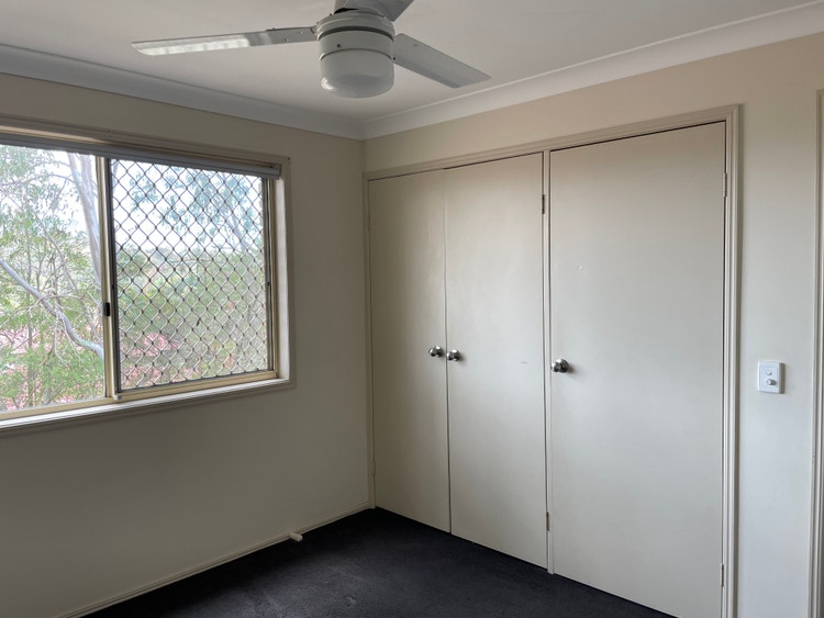 Share house Parkwood, Gold Coast 300pw, 4+ bedroom house