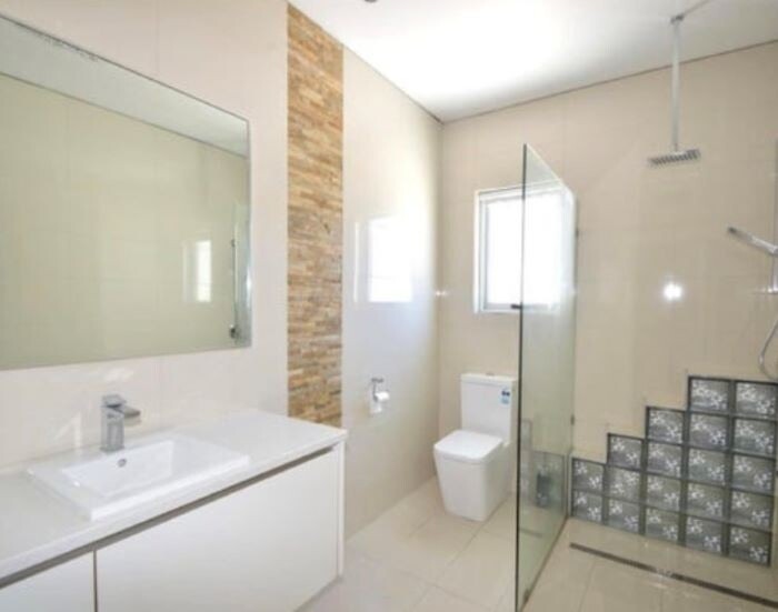 Share house West Lakes, Adelaide 195pw, 4+ bedroom house