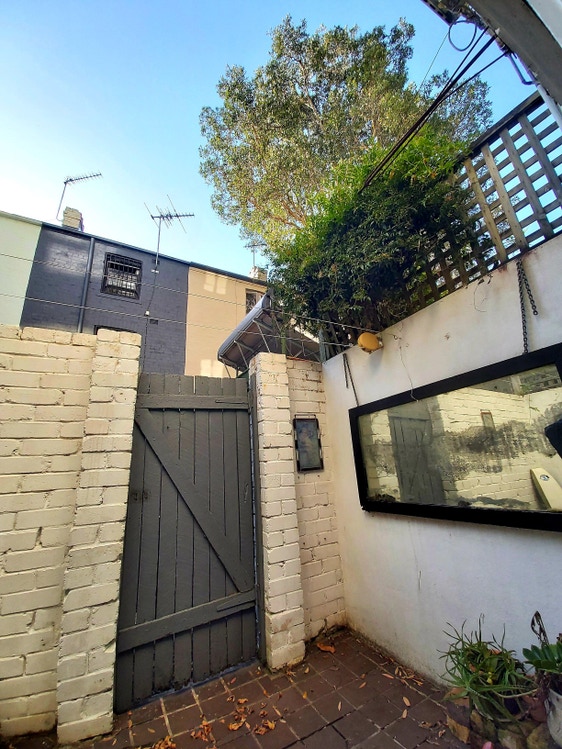 Share house Surry Hills, Sydney 300pw, 3 bedroom house
