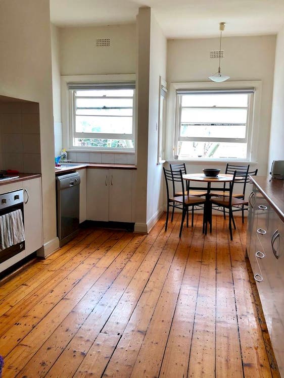 Share house Elwood, Melbourne 150pw, 4+ bedroom apartment