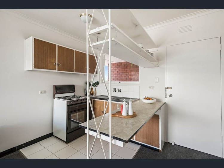 One bedroom apartment Fitzroy North, Melbourne 350pw, 1 bedder